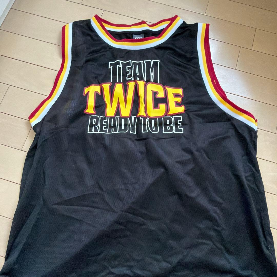 TWICE TZUYU タンクトップ 25