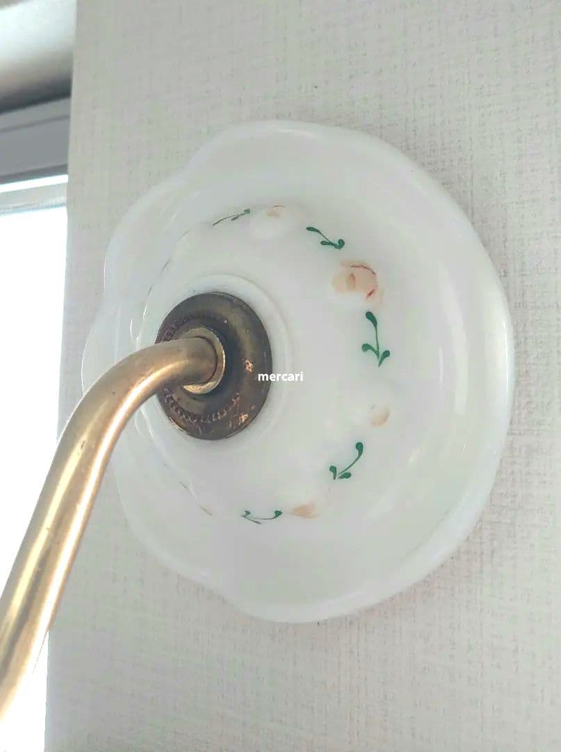 ビンテージ　ミルクガラスのランプ