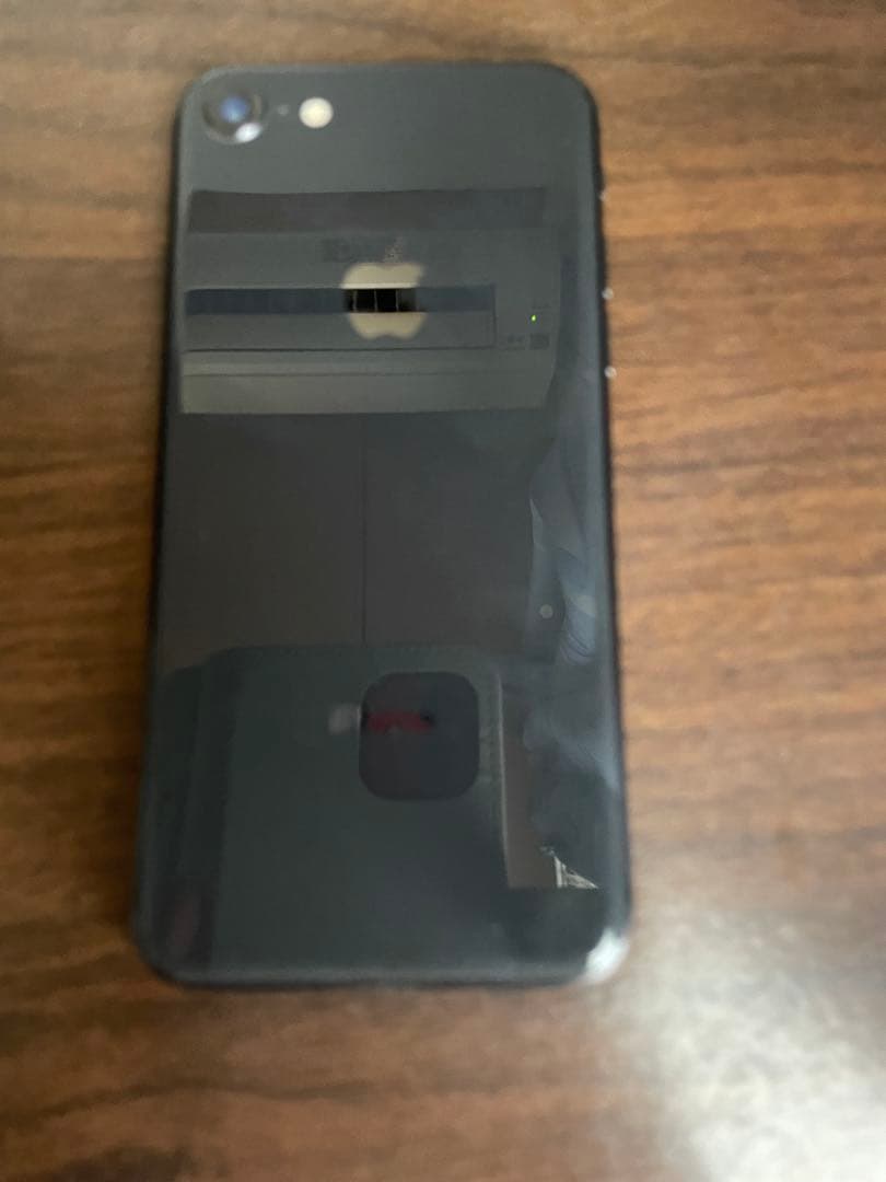 Apple iPhone8 64GB ブラック 画面ひび割れ