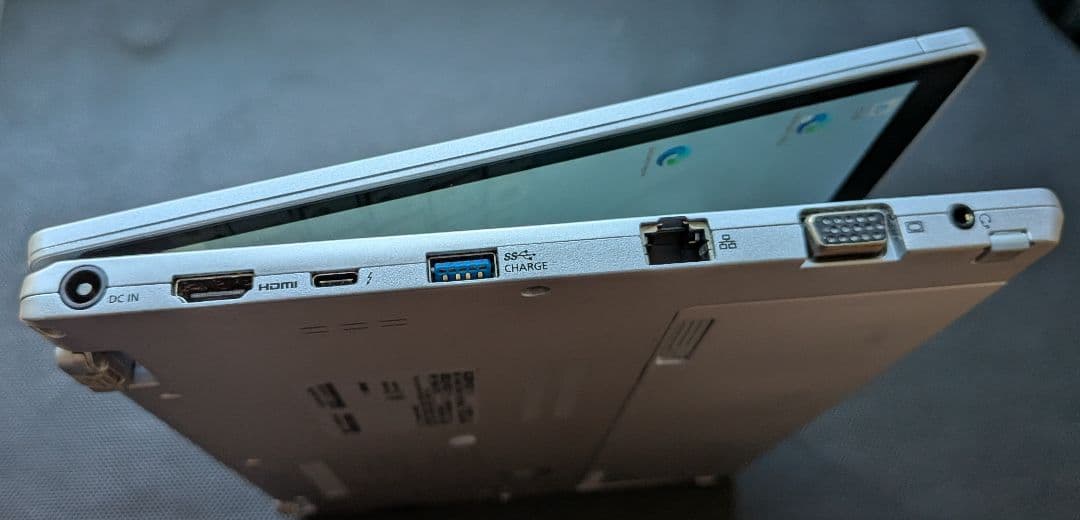 Let's note CF-QV9 Core i5 タッチパネル SIMフリー