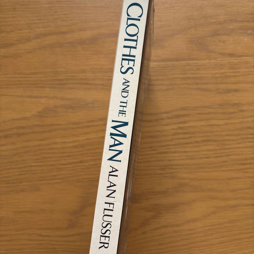 CLOTHES AND THE MAN by ALAN FLUSSER 洋書