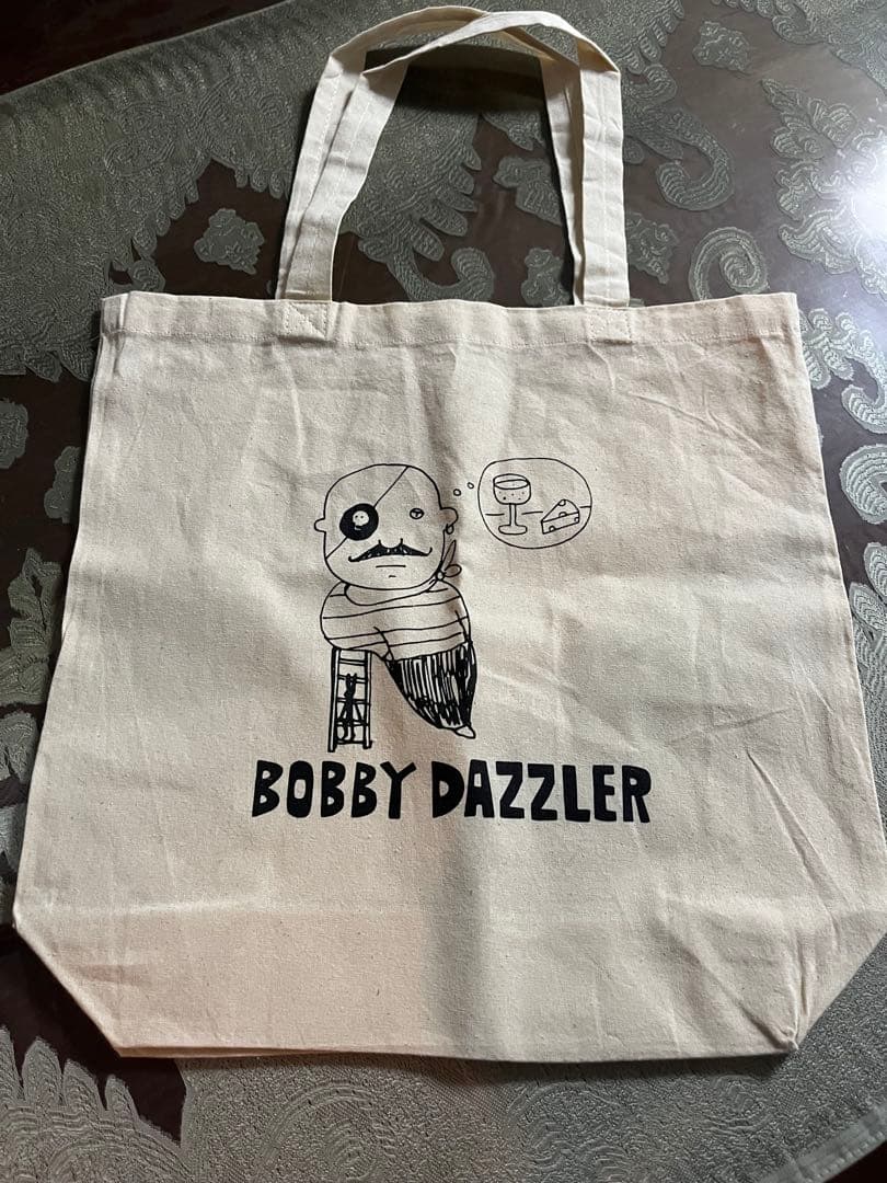 BOBBY DAZZLER 猫のぬいぐるみ