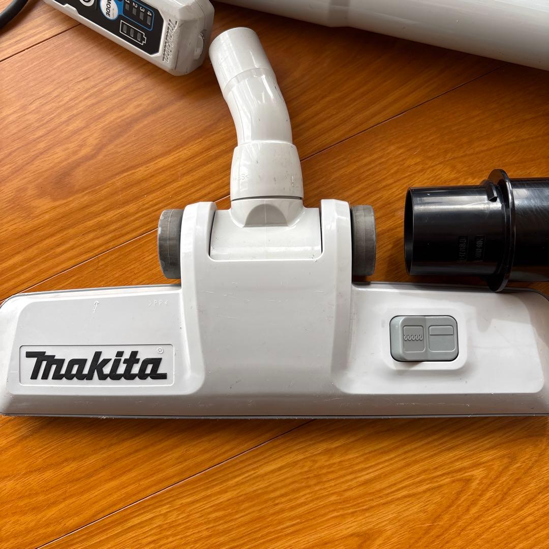 マキタ 充電式背負クリーナ VC008G 本体のみ makita 中古