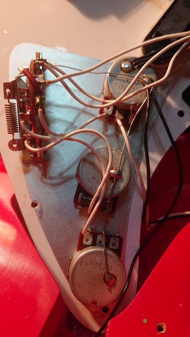 Squier Stratocaster SST-30 TRD JVシリアル