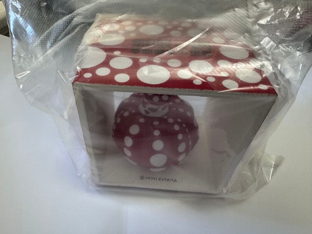 草間彌生 水玉模様　陶器　オブジェ