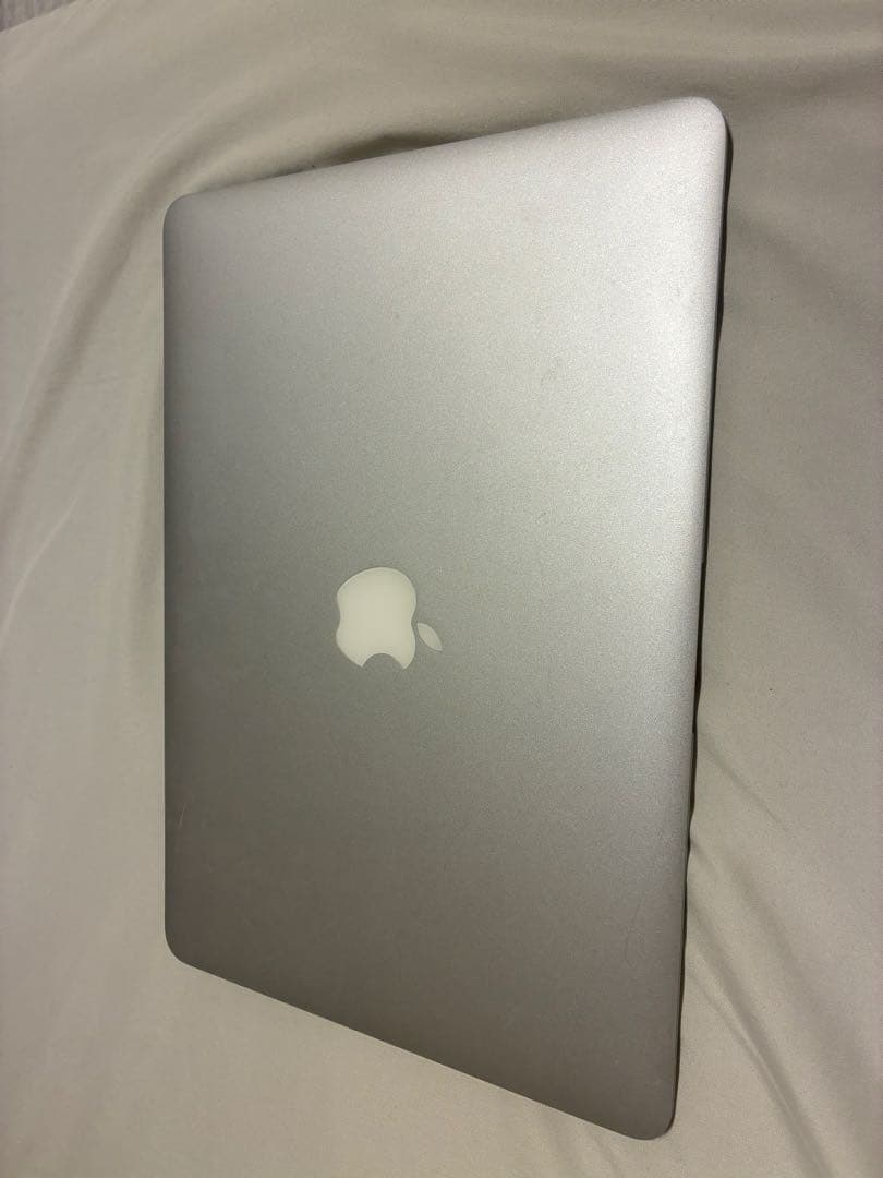 Apple MacBook Air シルバー 充電器付き