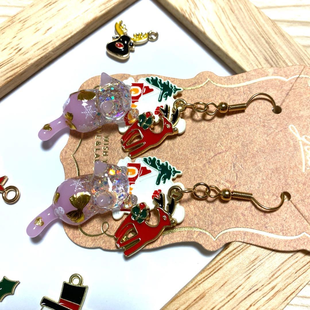 ✩*。ホワイトハウスとWinter猫ちゃんピアス✩*。