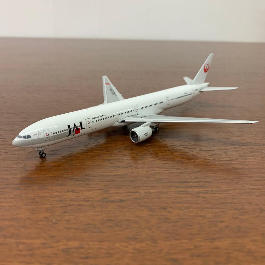 ❶　Phoenix　1/400　JAL 日本航空 B777-300 JA8944