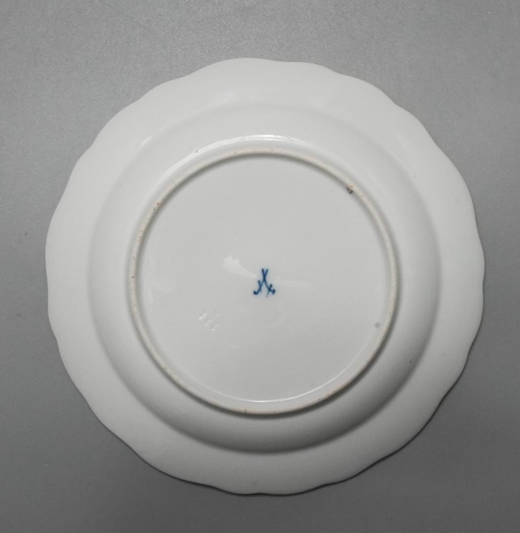 マイセン　ボタン剣時代の絵皿　1820 ～ 1924