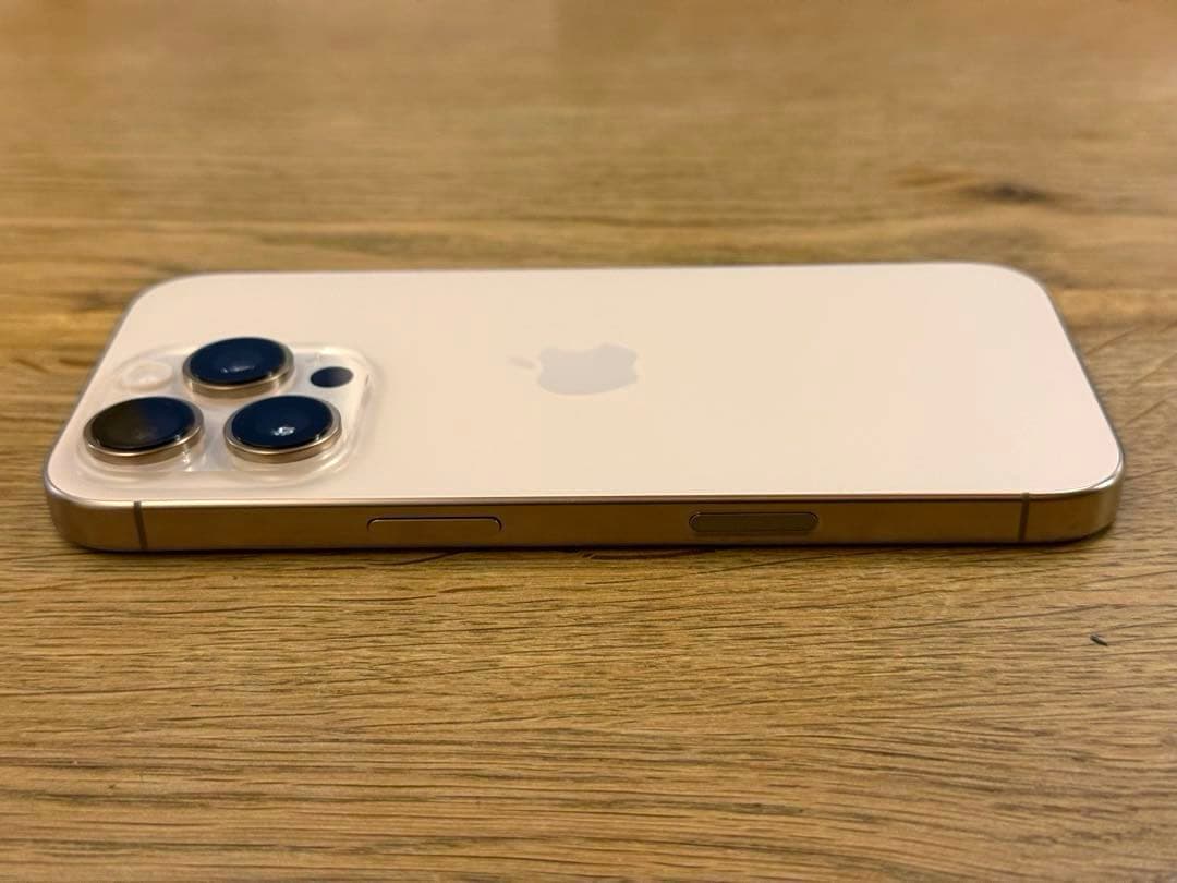 【美品】Apple iPhone 16 Pro SIMフリー 512GB