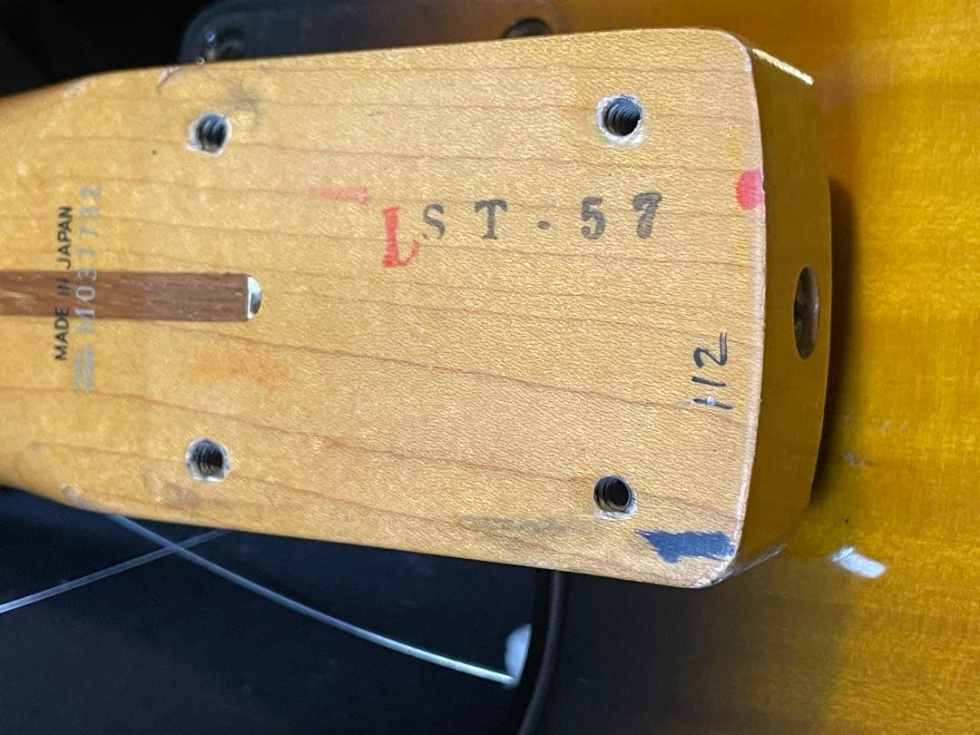 R*a様 Fender Stratocaster フェンダージャパン ストラトキ