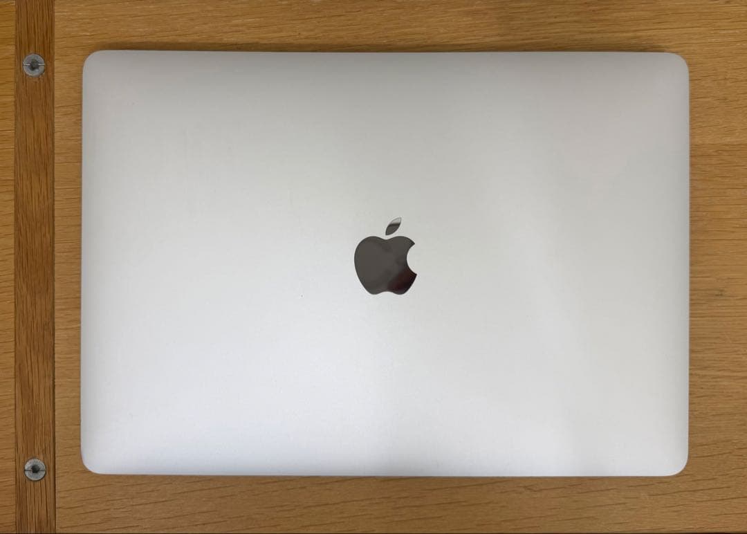ジャンク MacBook Pro A2159 シルバー ロジックボード無し