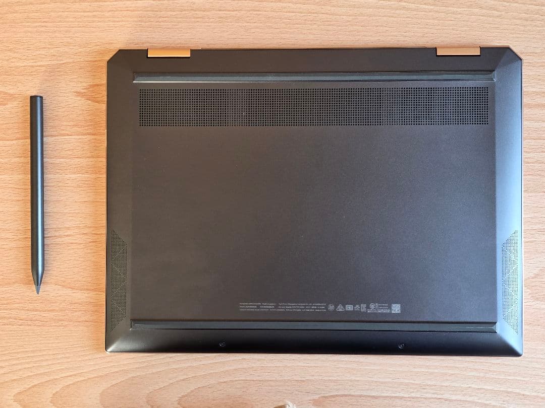 HP Spectre x360 14 アッシュブラック