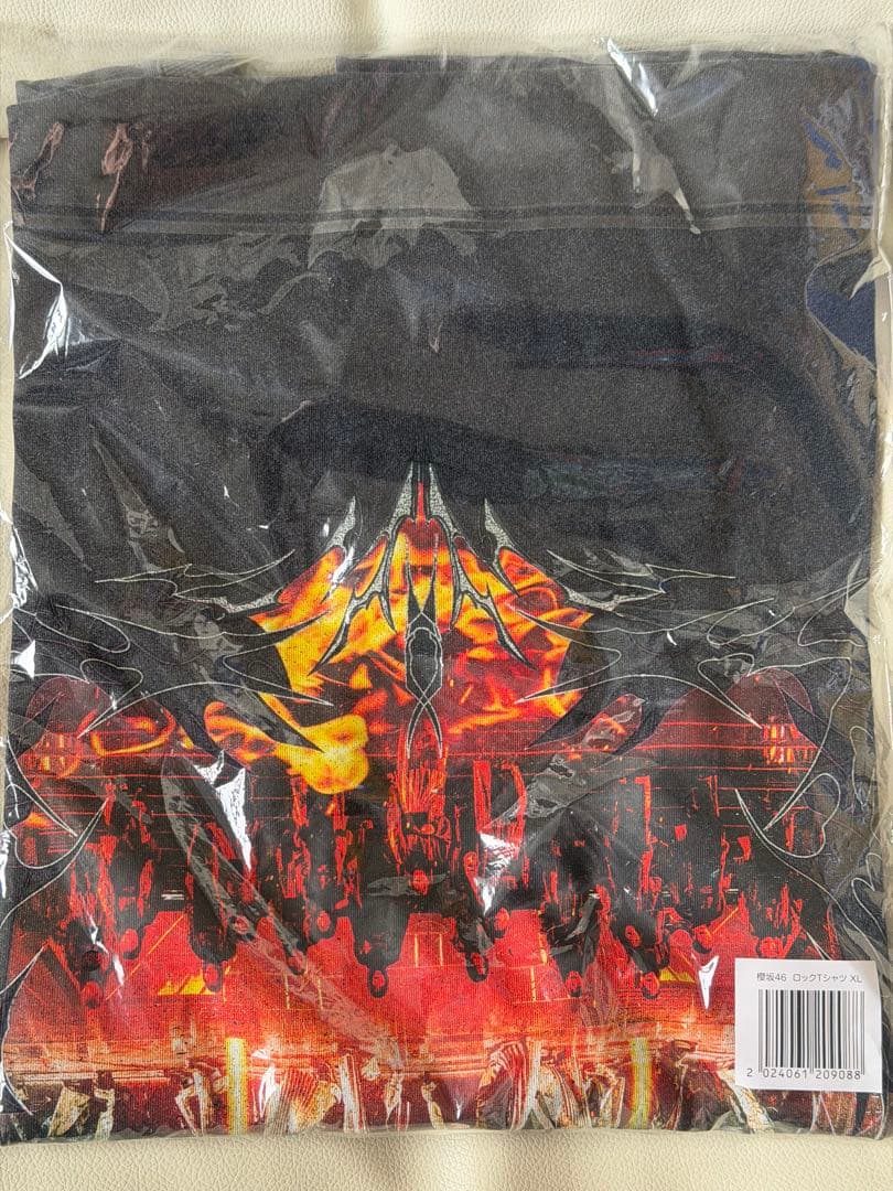 櫻坂46 ロックTシャツ XL