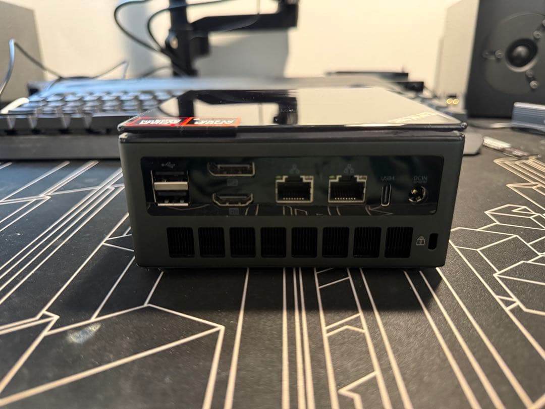 ミニPC GMKtec Nucbox K8 Plus/8845HS/32GB/512GB