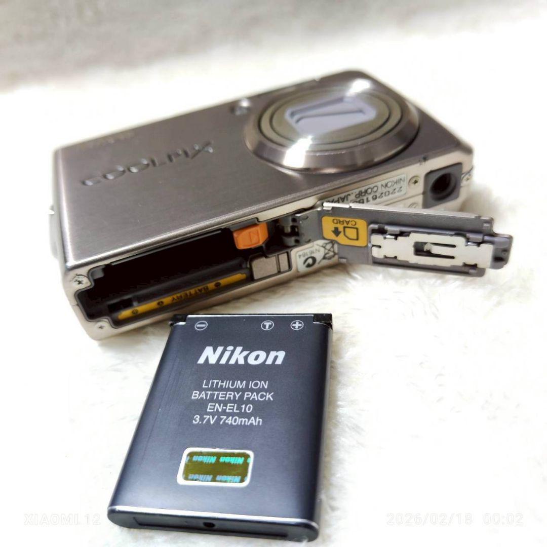 NIKON COOLPIX S600 シャンパンゴールド オールドコンデジ