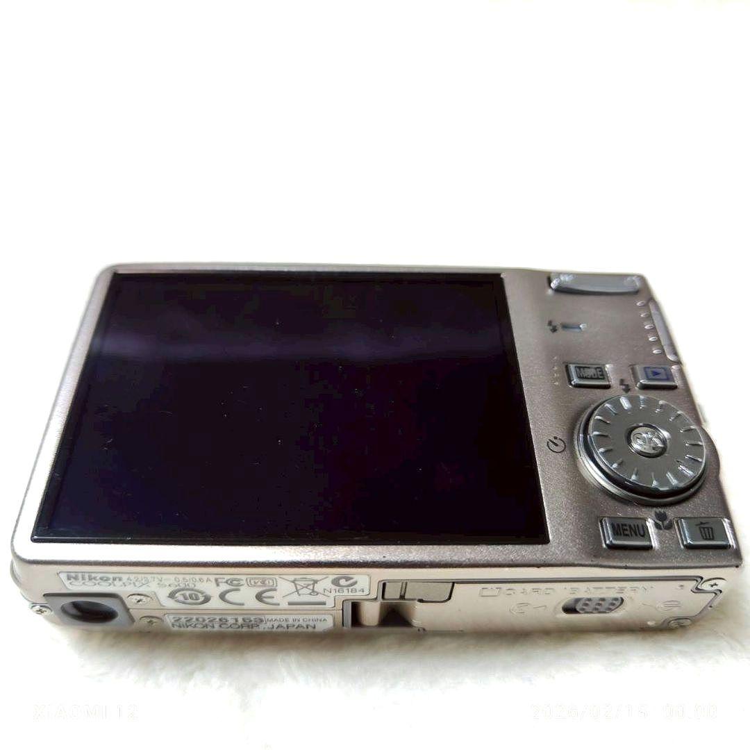 NIKON COOLPIX S600 シャンパンゴールド オールドコンデジ