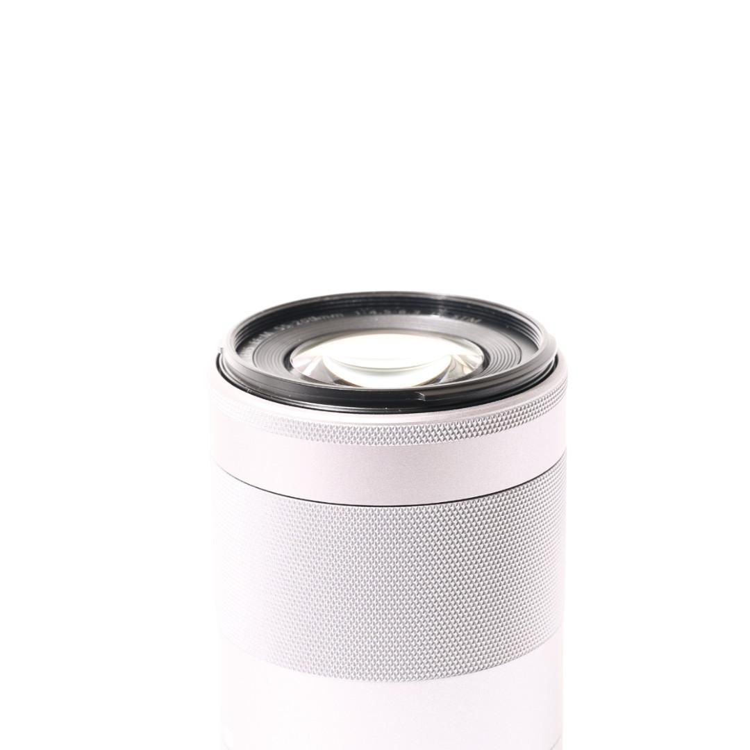 美品★Canon EF-M 55-200mm IS STM★ミラーレス シルバー