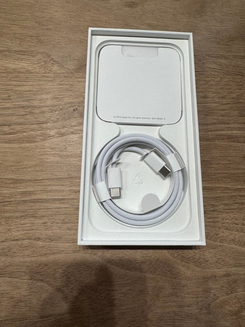 Apple iPhone 15プロ　iPhone