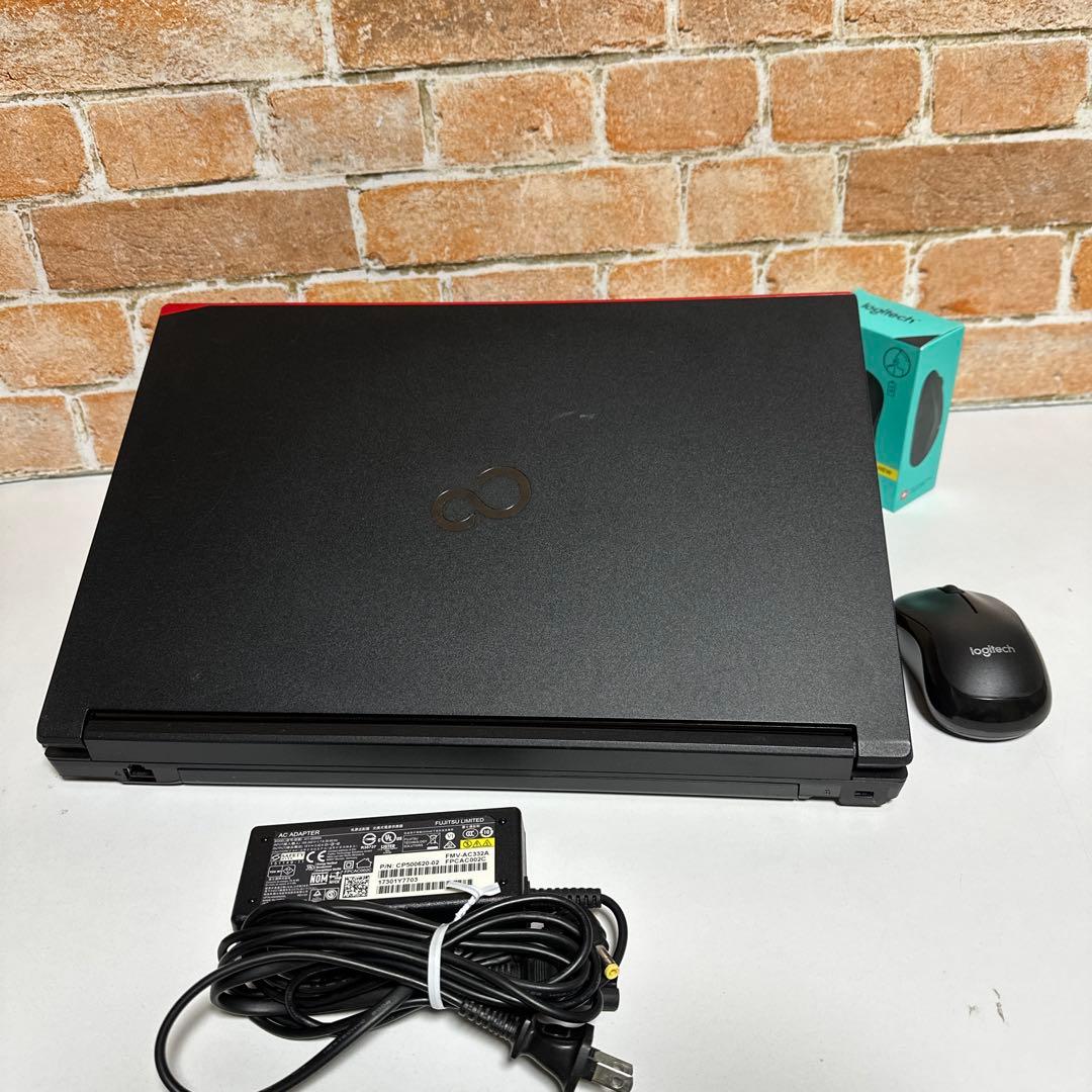 富士通ノートPC Corei5 高速起動SSD メモリ8GB オフィス2024年