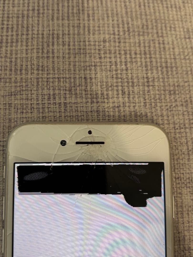 【修理好き向け】 純正品 iPhone8 64GB ジャンク 動作可能