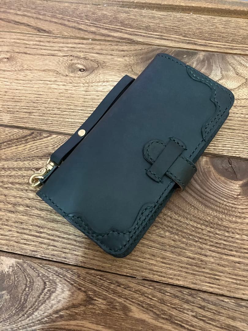 ハーマンオークレザー　iphone13 手帳型ケース