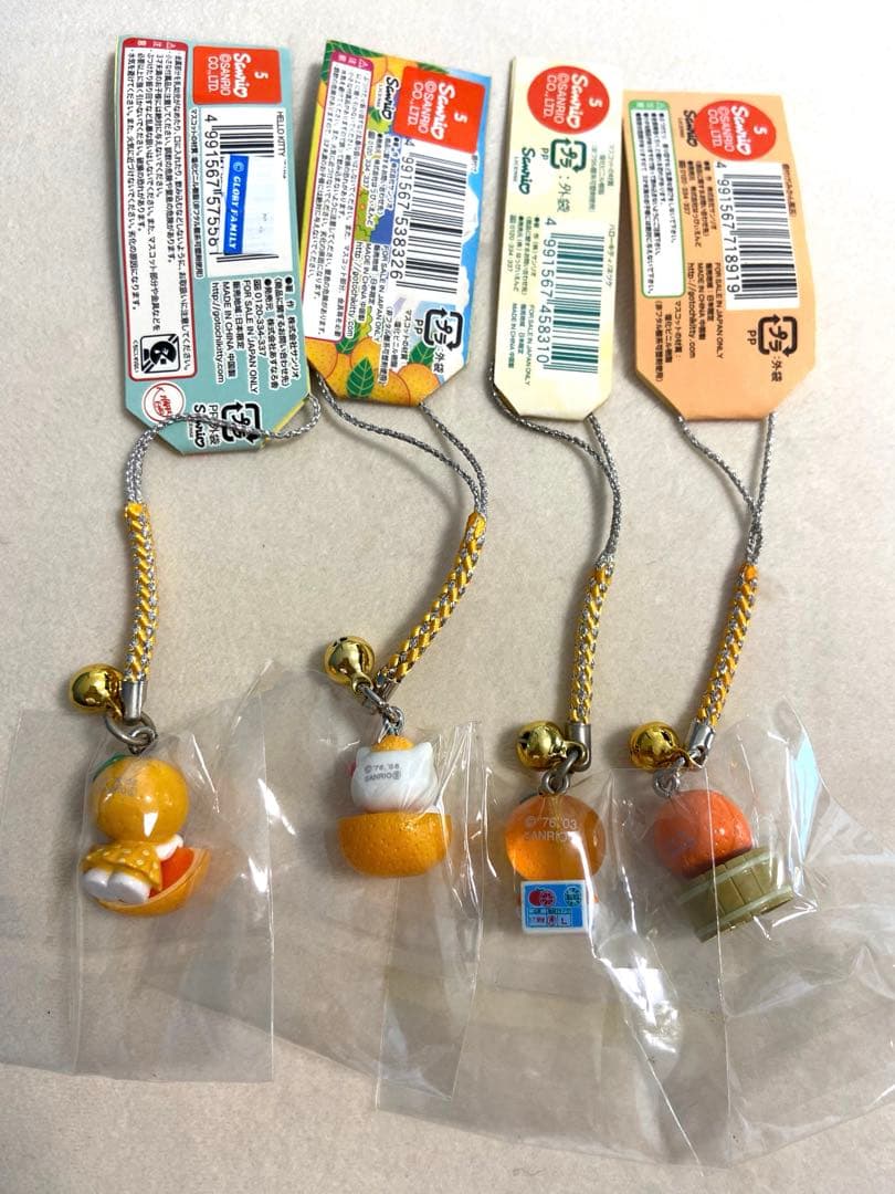 ご当地キティ　みかん　9つセット　限定　まとめ売り　根付け　ファスナーマスコット