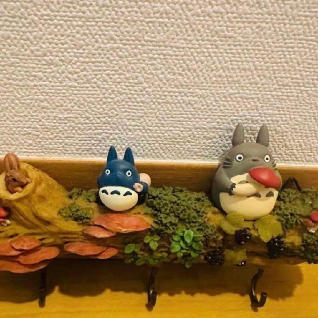 希少　となりのトトロ　2021年カレンダー　フィギュア　フック　鍵かけ