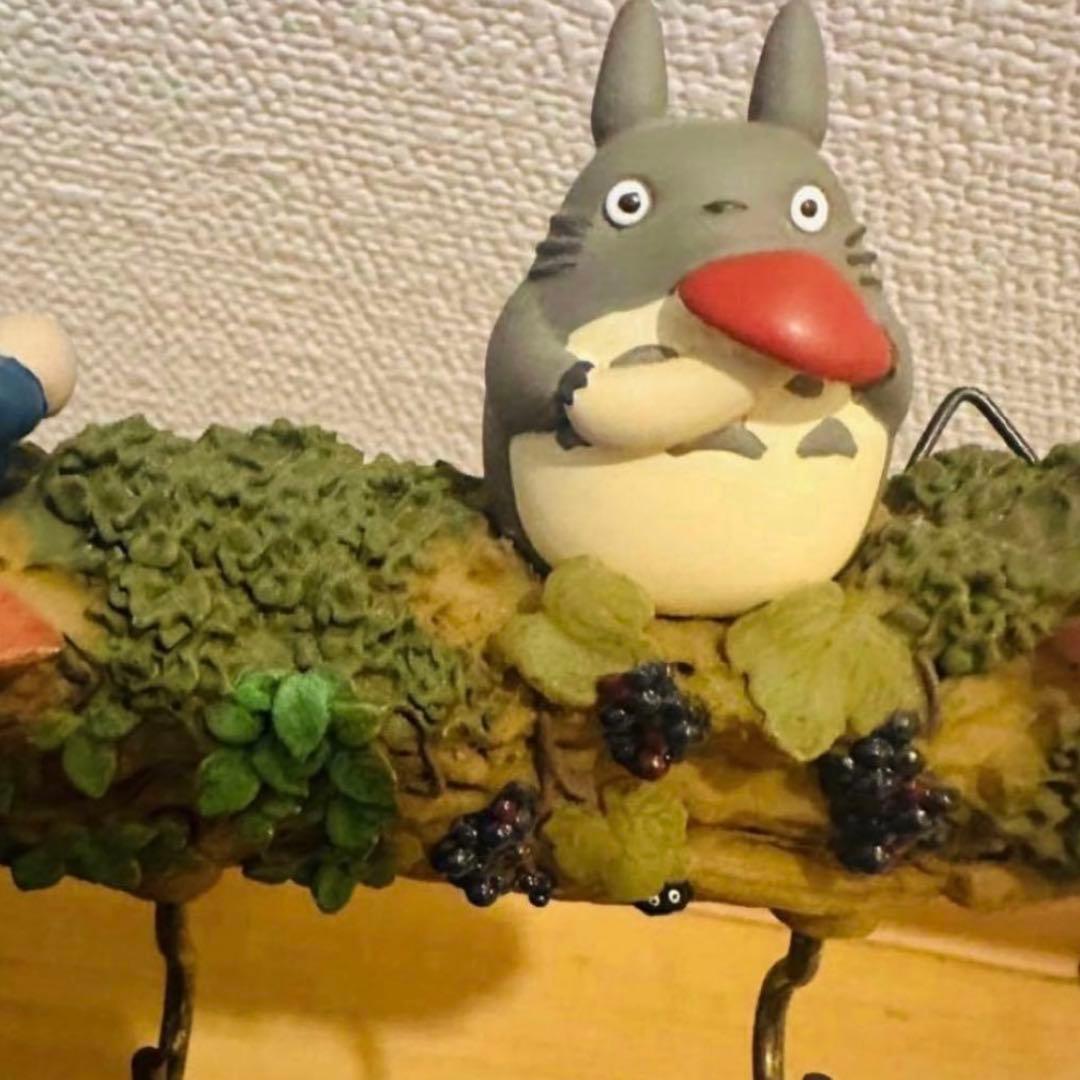 希少　となりのトトロ　2021年カレンダー　フィギュア　フック　鍵かけ