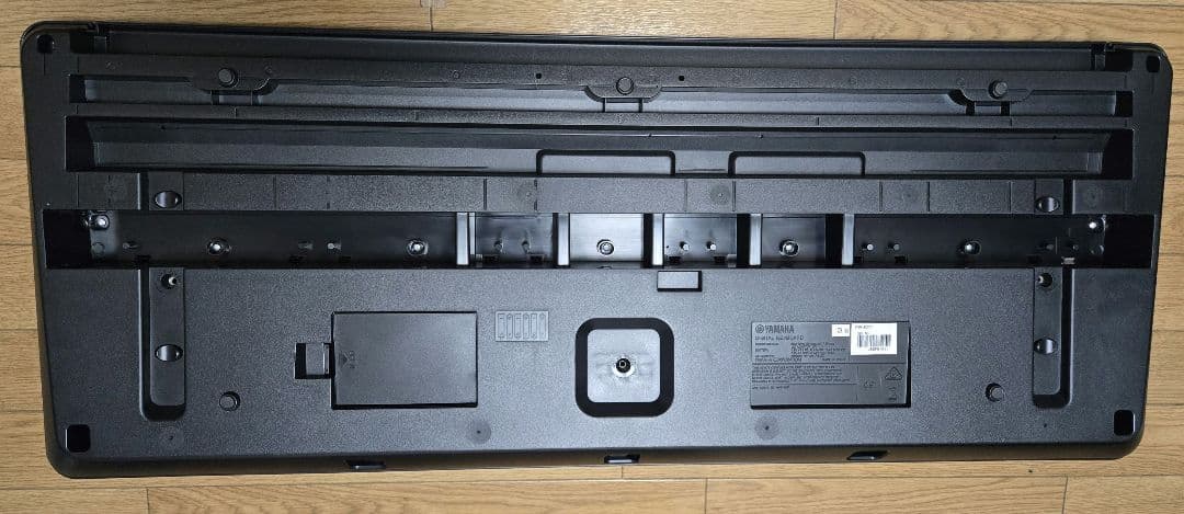 Yamaha PSR-E373 電子キーボード　ヤマハ