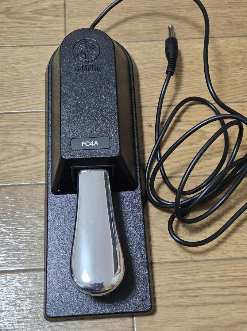 Yamaha PSR-E373 電子キーボード　ヤマハ