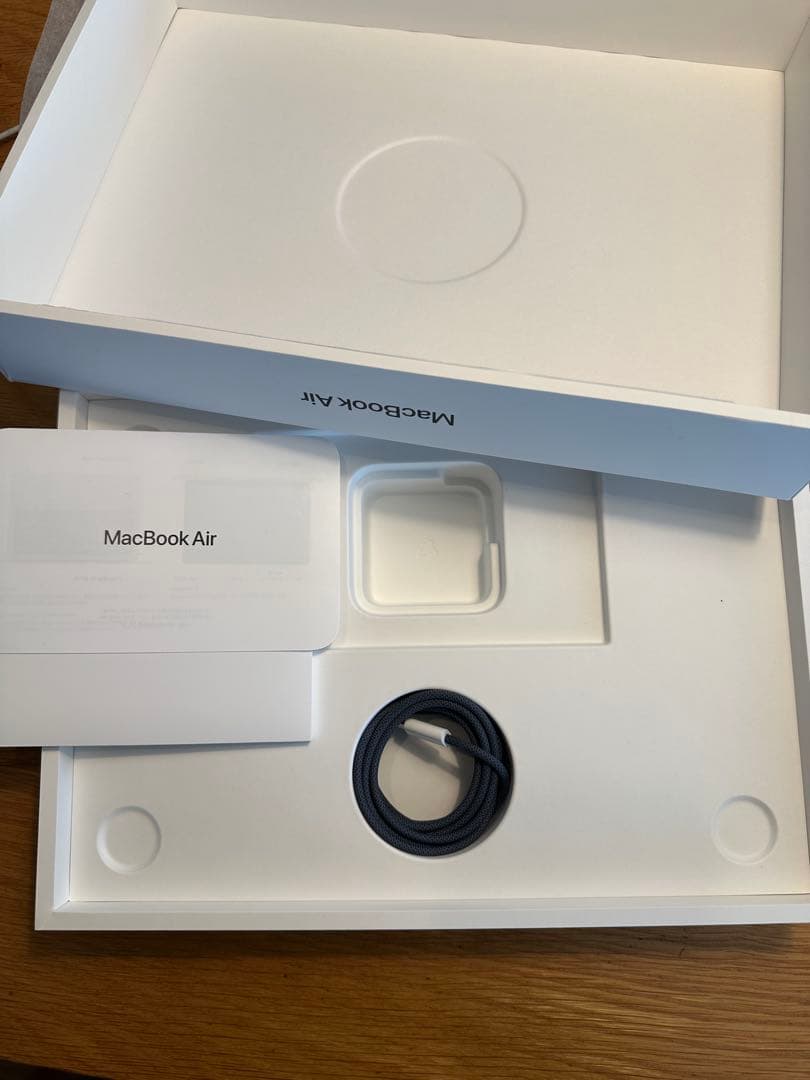 【美品】MacBook Air13 M４