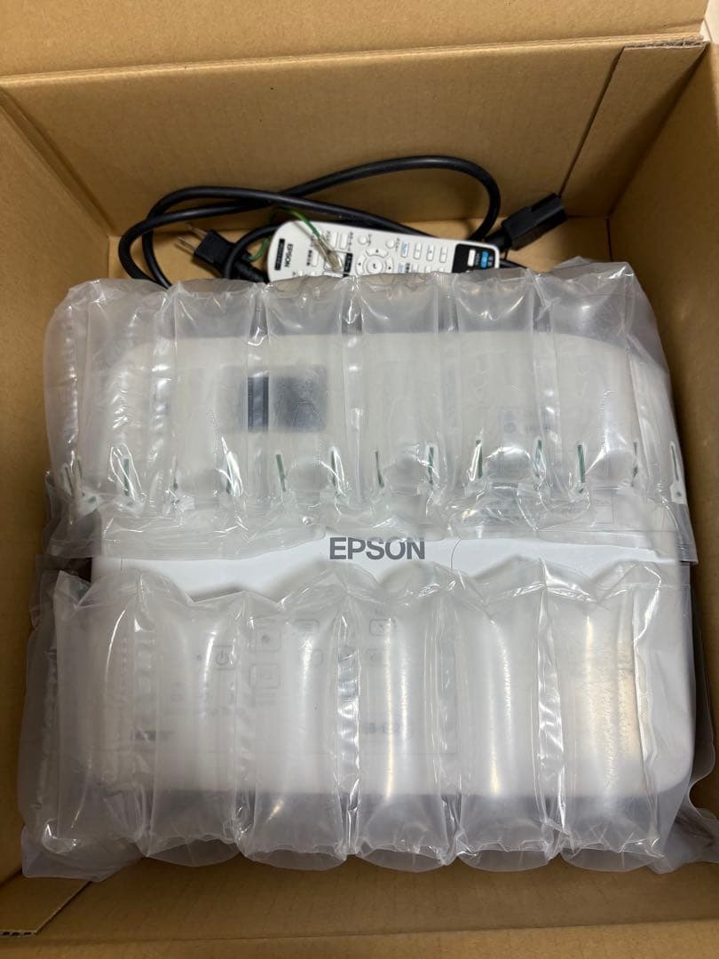 EPSON EB-E12 プロジェクター 本体 ホワイト