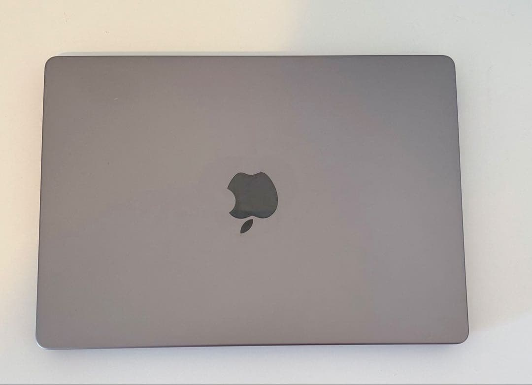 美品 Macbook Pro 2021 16インチ Windows 11 Pro
