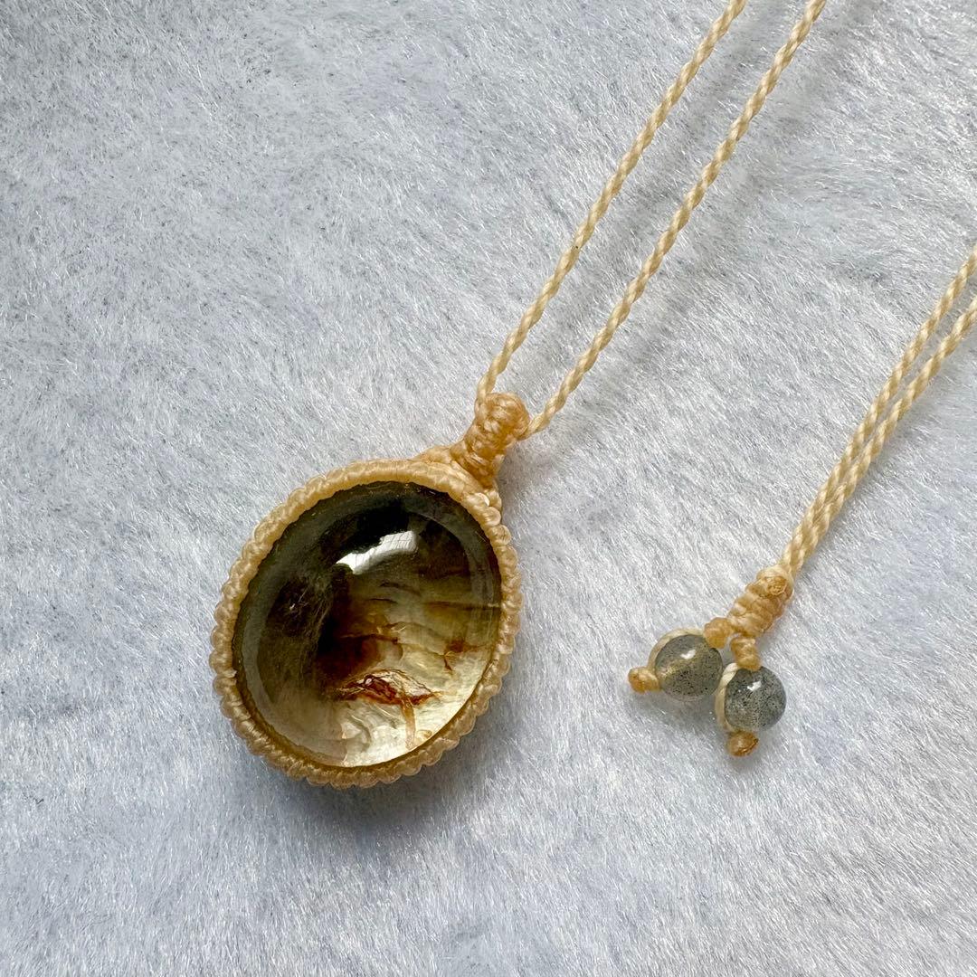 ＊マクラメネックレス＊　ガーデン　クォーツ　長さ調整可能　①