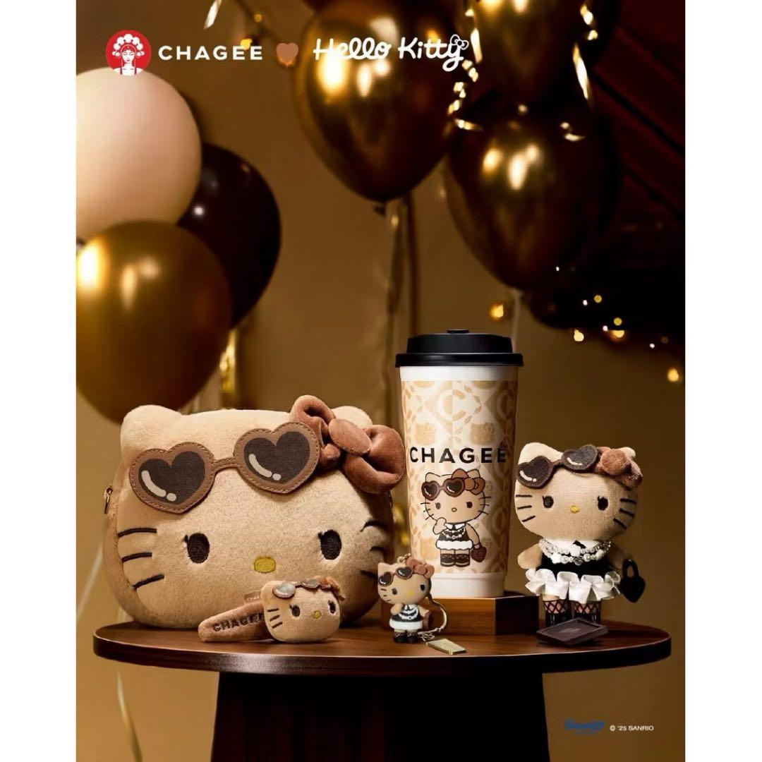 海外限定 希少 ハローキティ 日焼けキティ ぬいぐるみキーホルダー 新品未使用