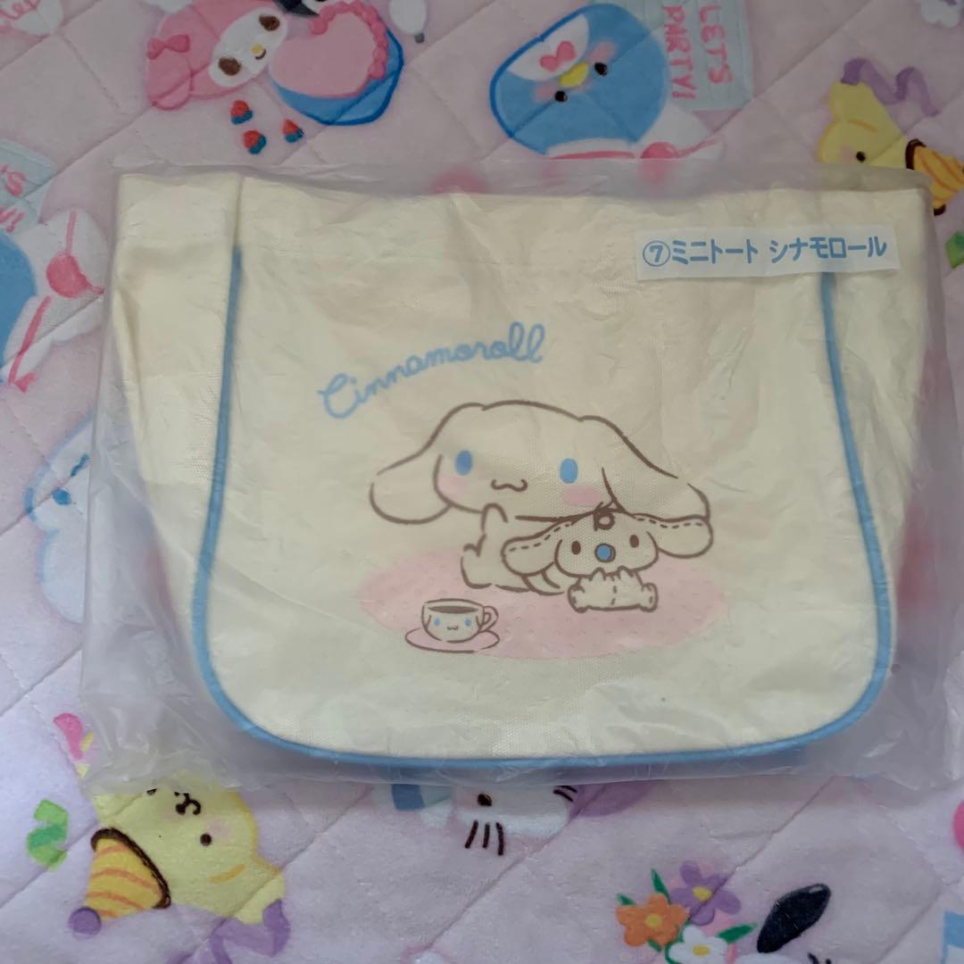 新品サンリオ　シナモロール　ポチャッコ　ポーチ　バッグ　マスコット他　まとめ売り