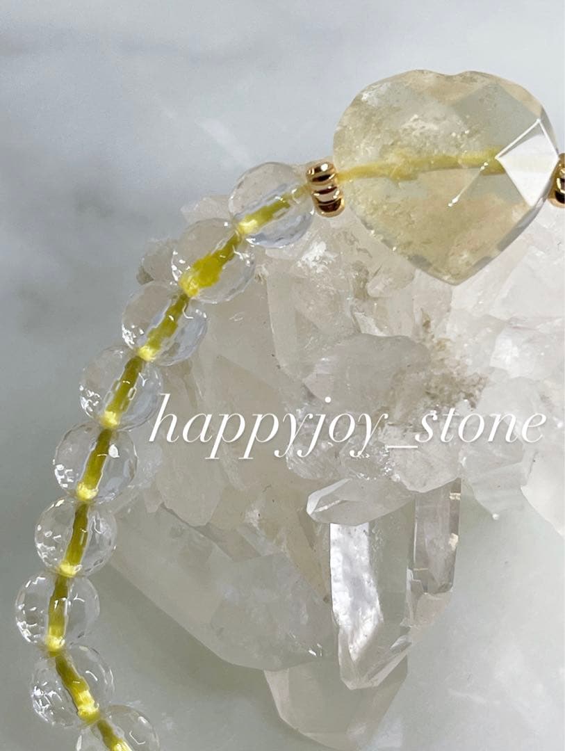 幸運を呼ぶお守り・人生の豊かさを✨☆リビアングラス・水晶☆ハートブレスレット