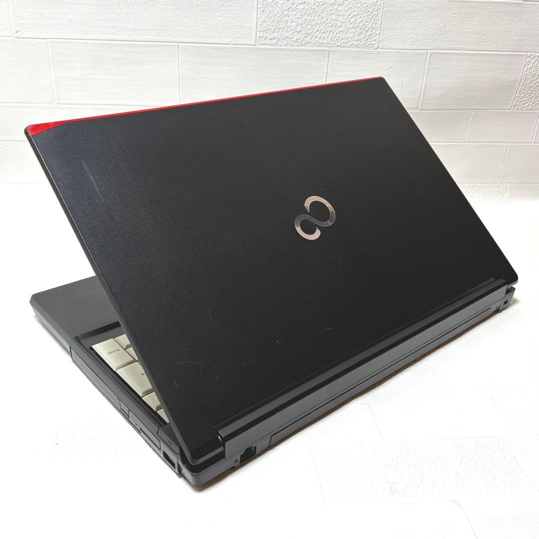 富士通LIFEBOOK A576P 第6世代i3 SSD128GB メモリ8GB