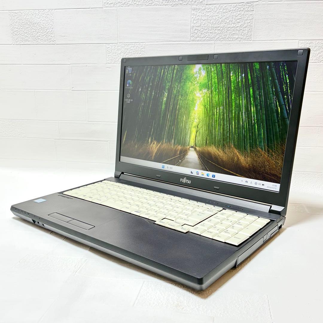 富士通LIFEBOOK A576P 第6世代i3 SSD128GB メモリ8GB