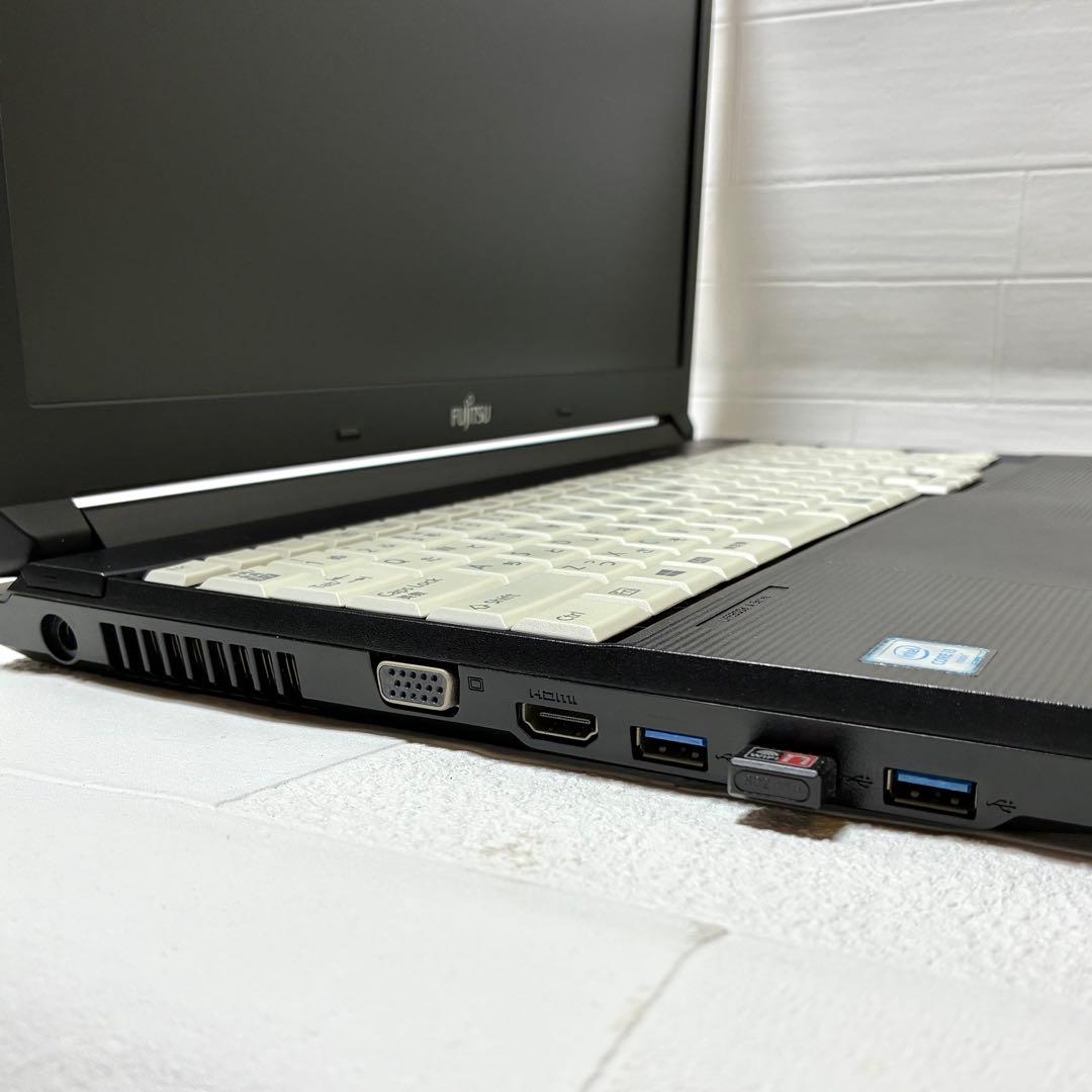 富士通LIFEBOOK A576P 第6世代i3 SSD128GB メモリ8GB