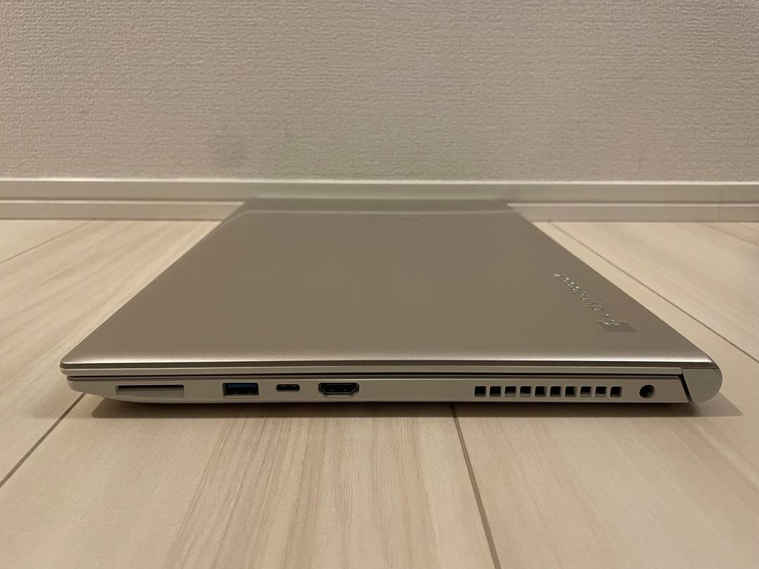 Dynabook AZ/HRG i7 11世代