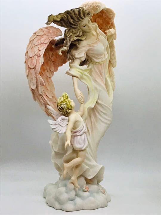 【新品】✞雲の上を散歩する天使達　フィギュア　置物