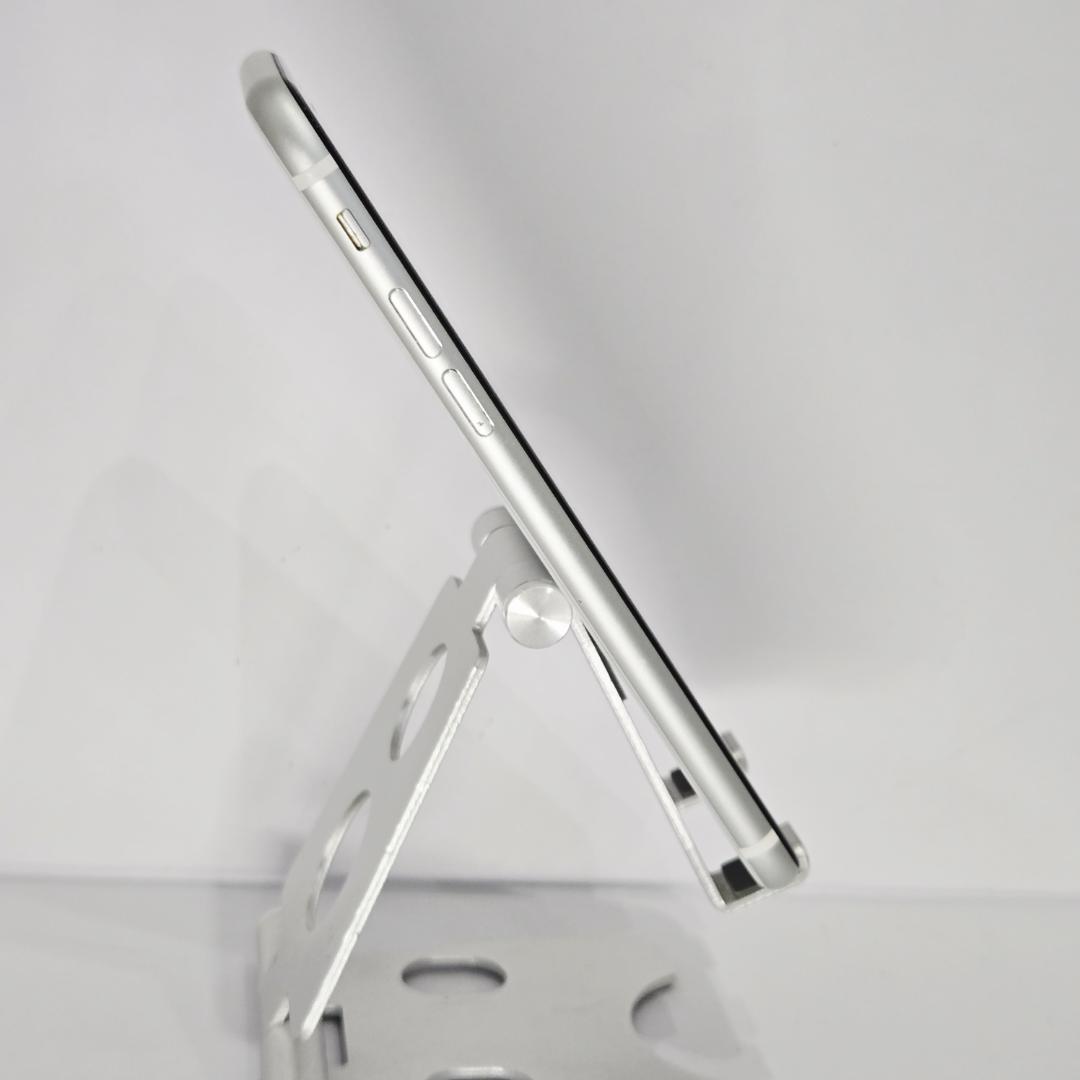 06 iPhoneSE 第二世代 ホワイト SIMフリー