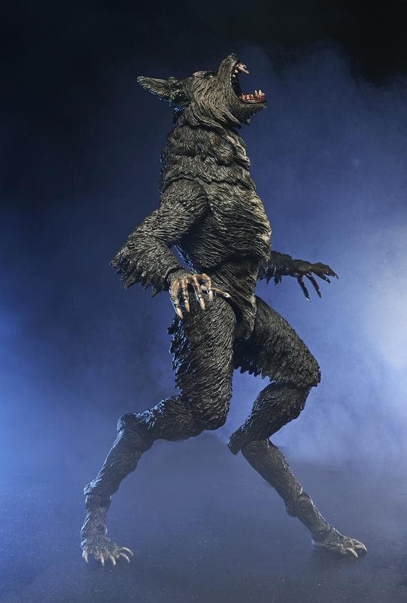 【NECA】新品 正規品 ハウリング アルティメット・ウェアウルフ 9インチ