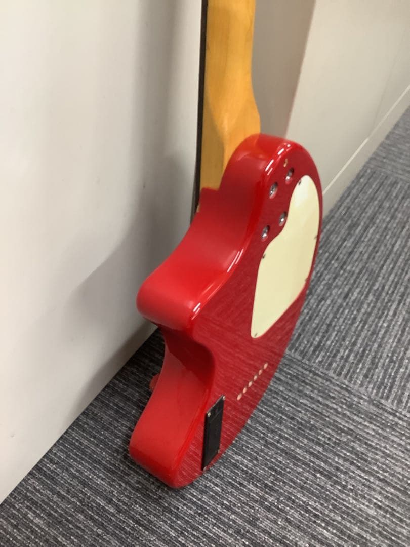 oeverspe フェルナンデス エレキギター 赤色 ZO-3 内蔵アンプ