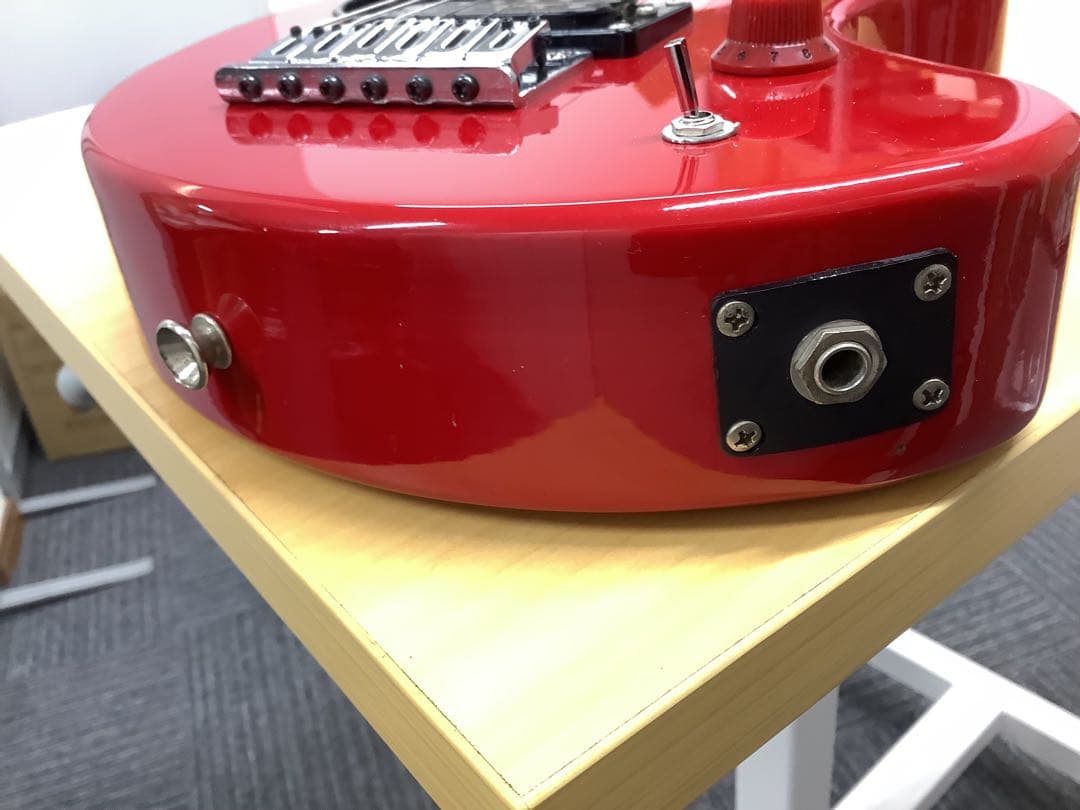 oeverspe フェルナンデス エレキギター 赤色 ZO-3 内蔵アンプ