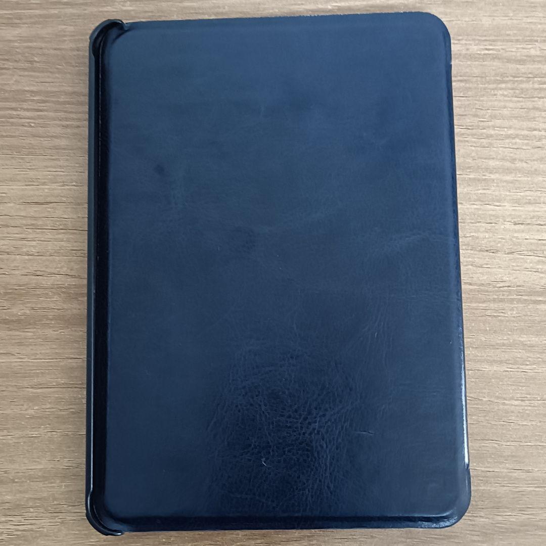 Kindle Paperwhite 8GB 第10世代 広告なし ケース３つ