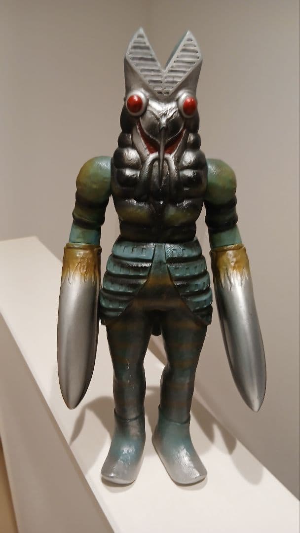 バンダイ　BANDAI　ビッグバルタン星人　ジャイアント　タグ付き