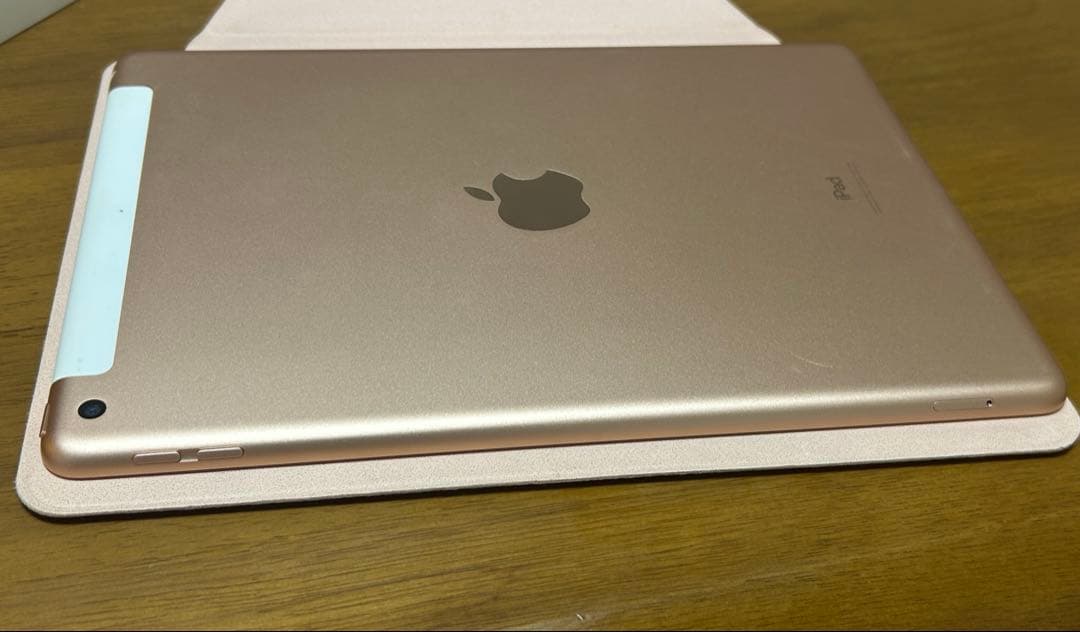 iPad 第7世代 32GB Wi-Fi+Cellular A2198
